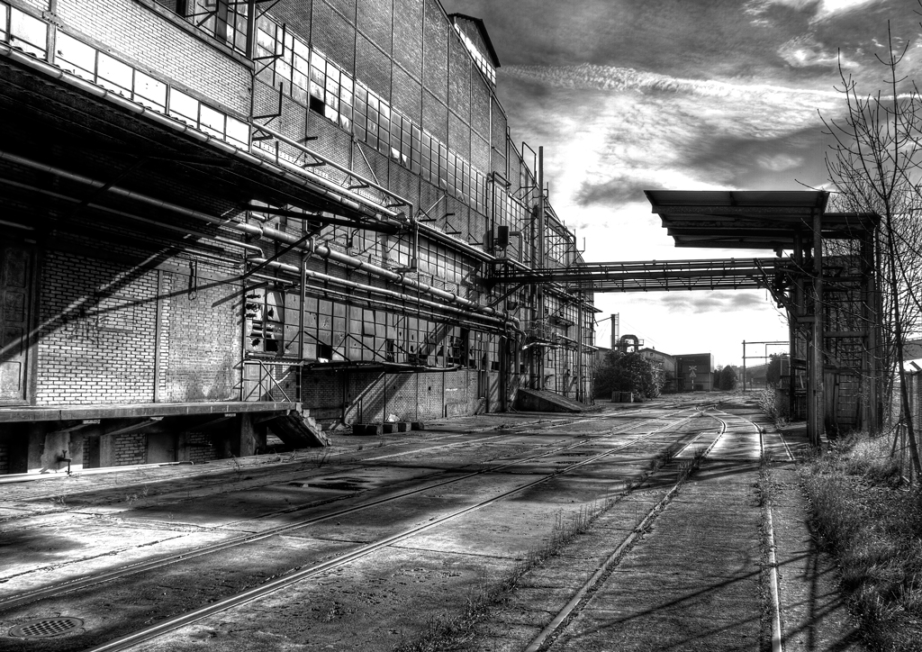 lost places - vergessene orte in der schweiz - reichhold chemiefabrik hausen verlassen hdr hdri schwarz/weiss urban exploration