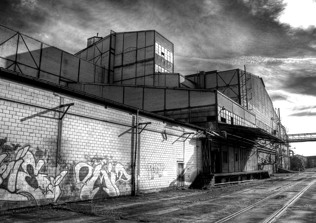 lost places - vergessene orte in der schweiz - reichhold chemiefabrik hausen verlassen hdr hdri schwarz/weiss urban exploration