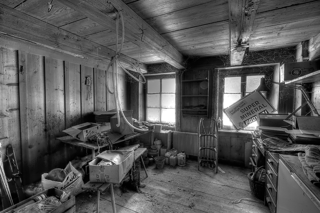 alte muehle riggisberg abandoned mill bern schweiz swiss switzerland urban exploration hdr hdri black white